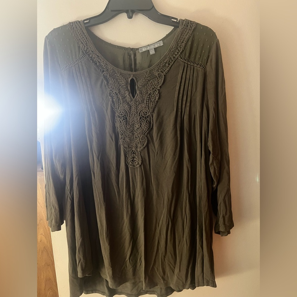 Daniel Rainn Olive Green Top 2X